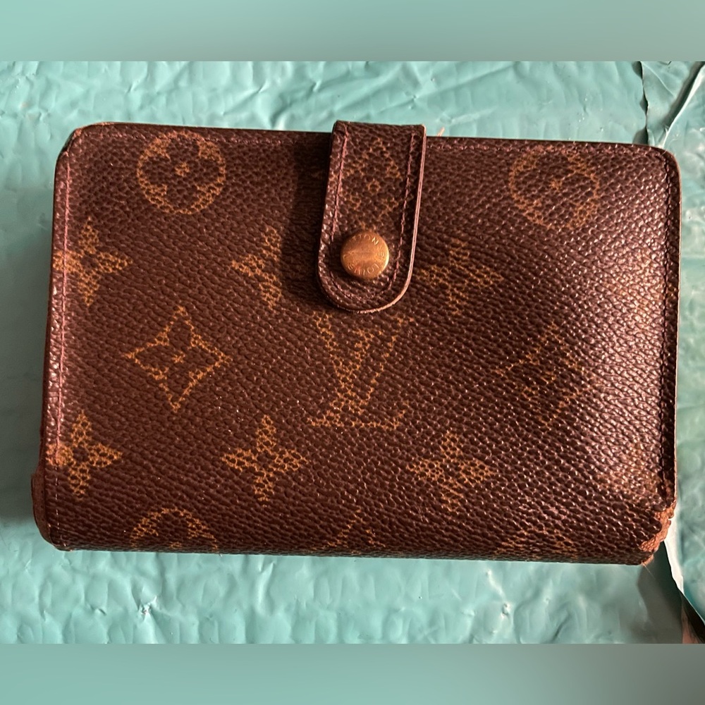 Pre-Loved Louis Vuitton Vintage Brown Monogram Kisslock Bifold Wallet